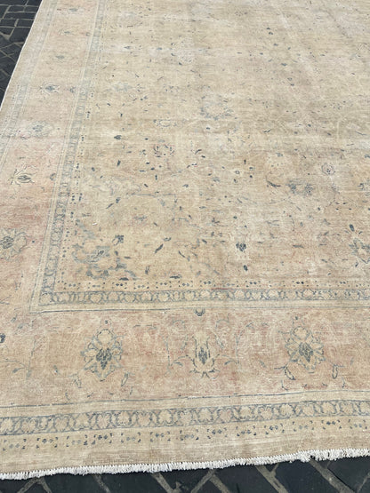 P51624 Mahal Antique Rug