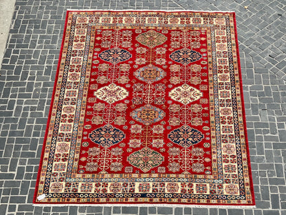 C15/58 Traditional Rug