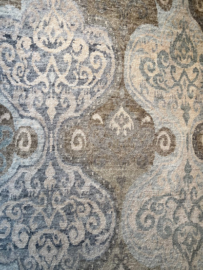 58835 Traditional Rug