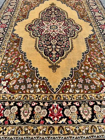 62768 Floral Iran Rug