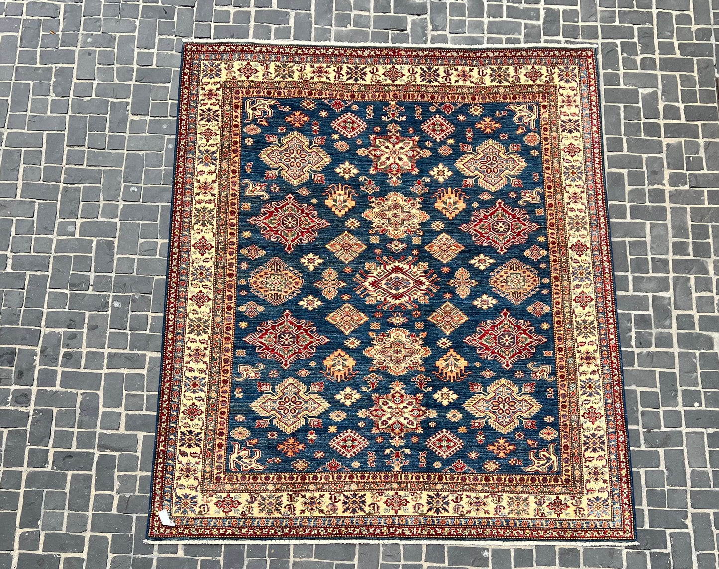 C70-329 Paki Rug