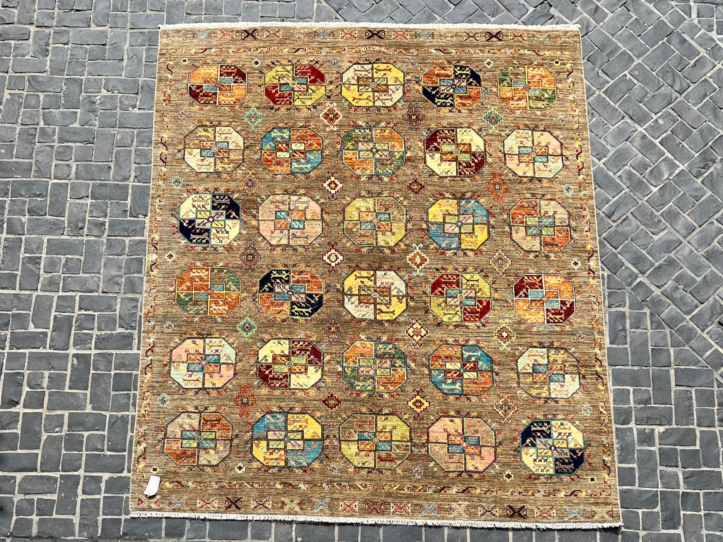 C54-252 Paki Rug