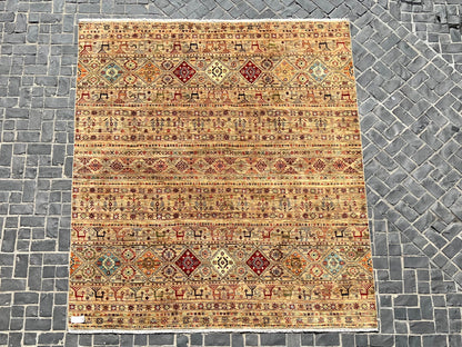 C54-251 Paki Rug