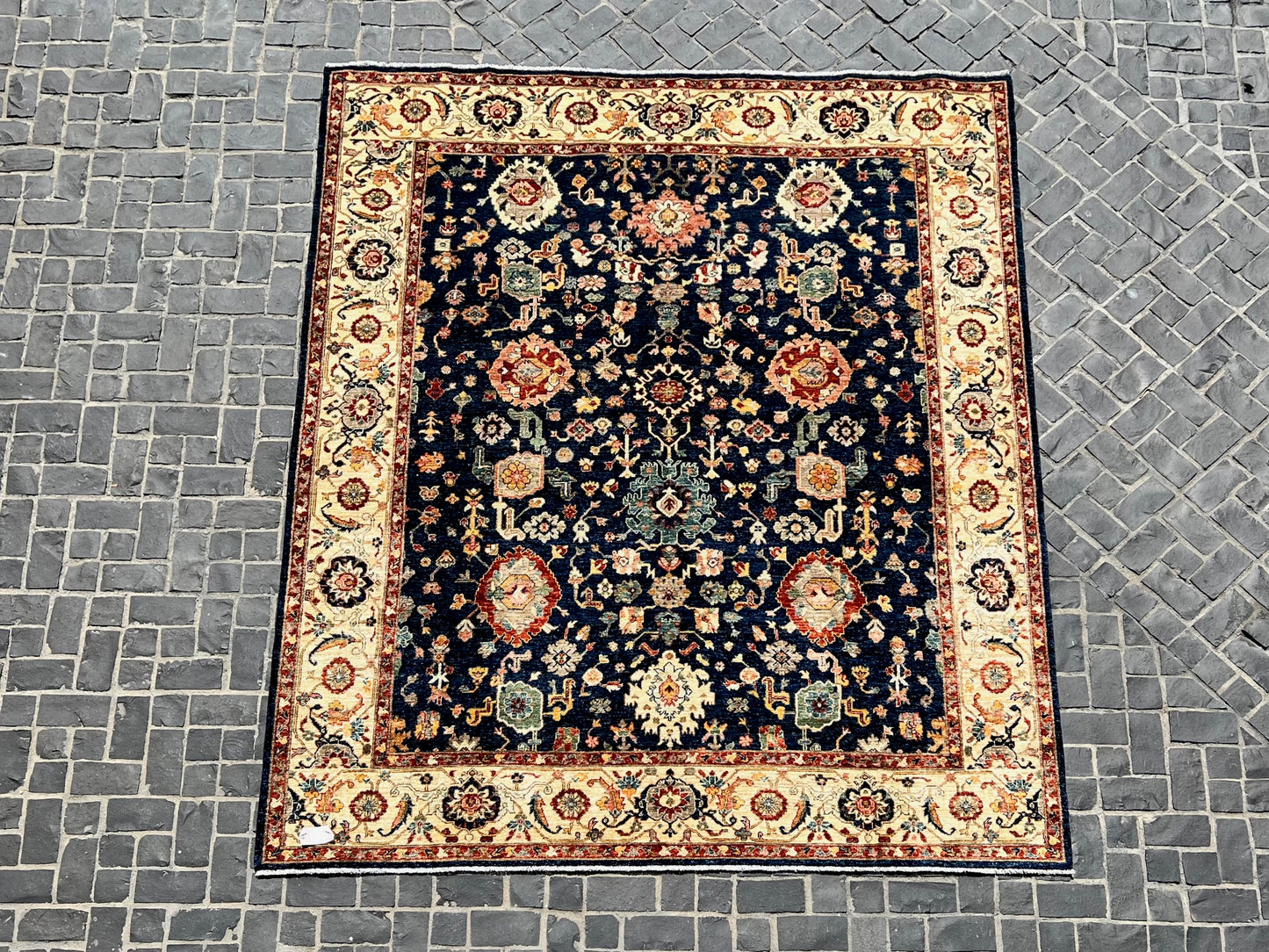 C93-391 Paki Rug