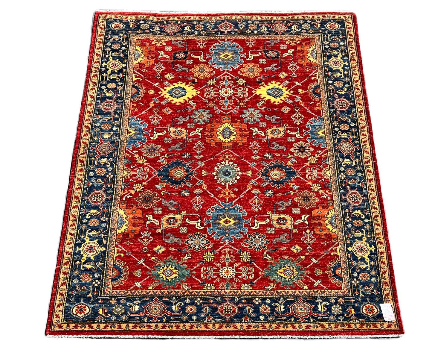 C104-413 Traditional Rug