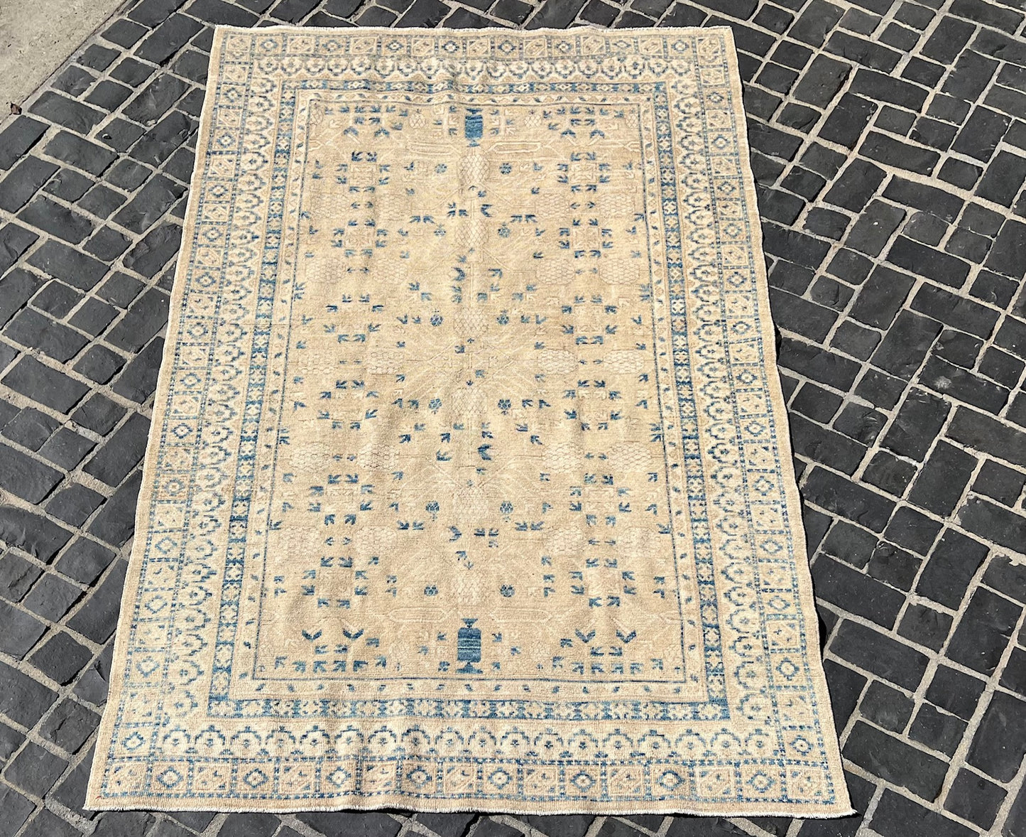 C102 Afghan Rug