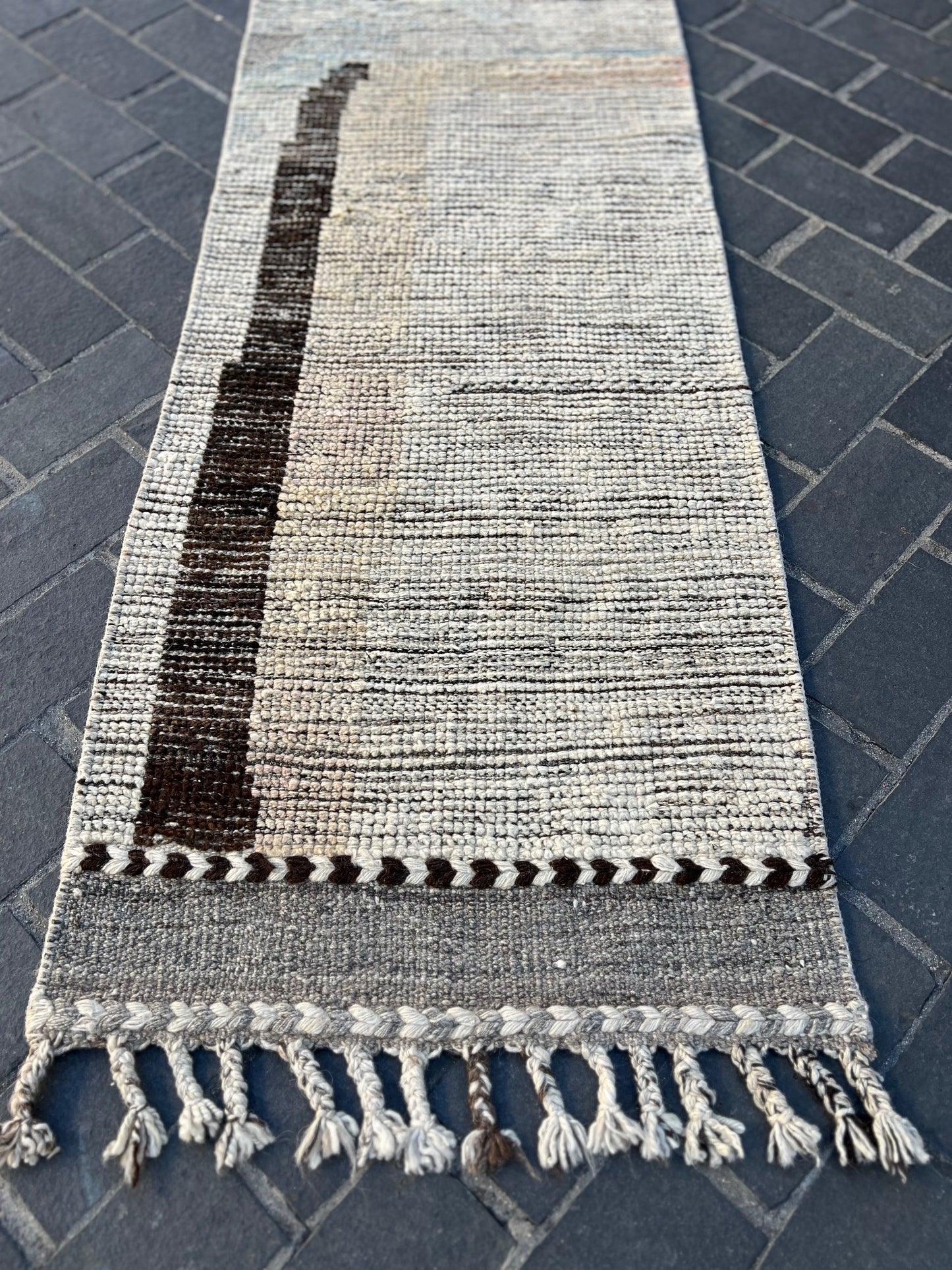 C103124-2 Morocco Runner