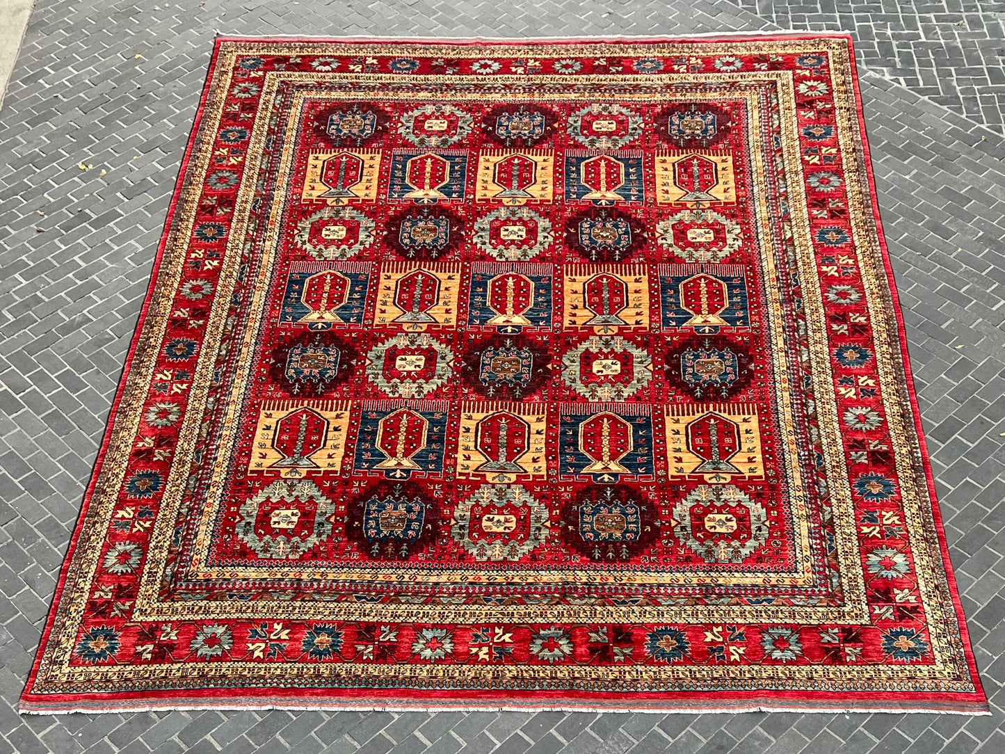 N127 Classic Afghan Rug