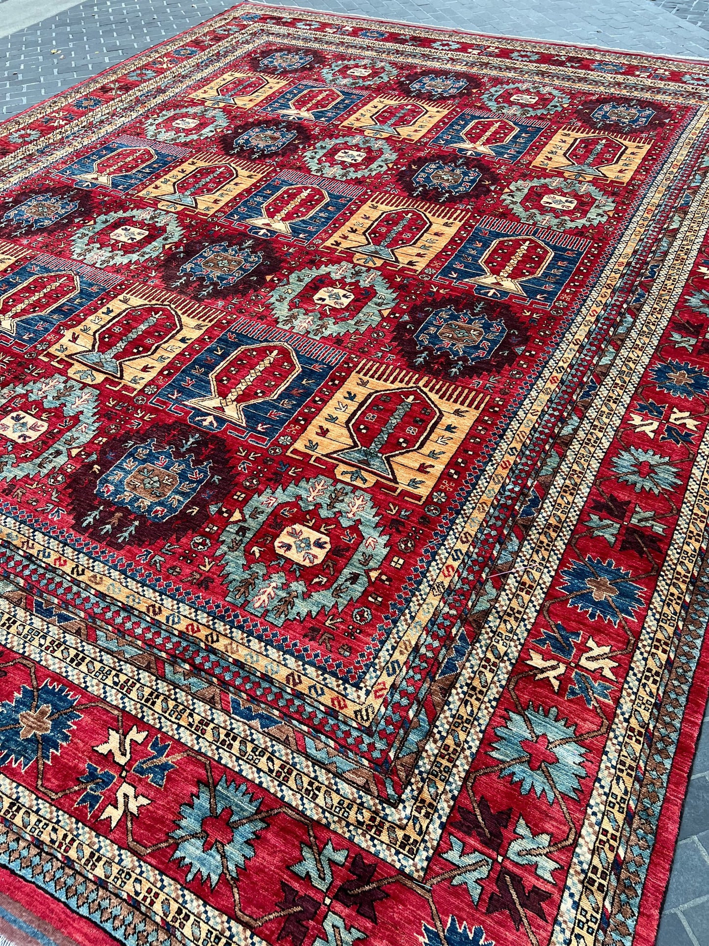 N127 Classic Afghan Rug