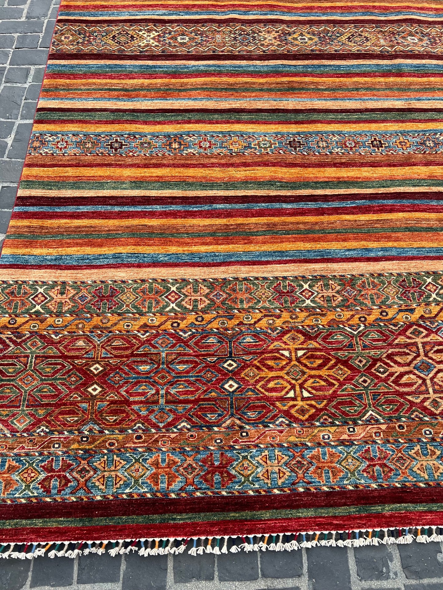 C82/358 Khorjeen Paki Rug