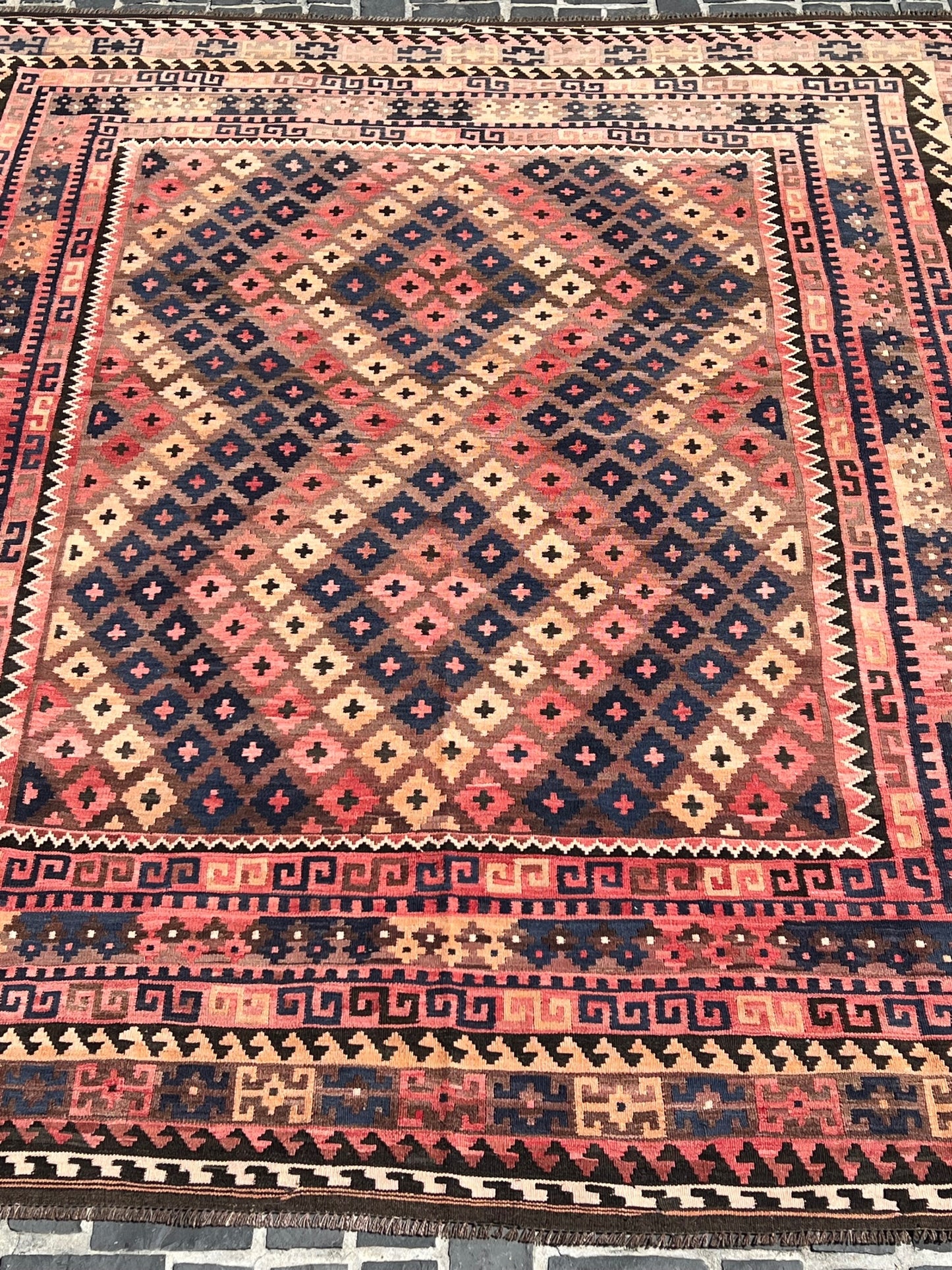 16600 Afgan Rug