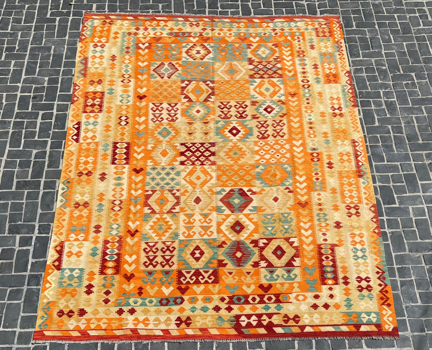 C17/18/167 Afgan Rug