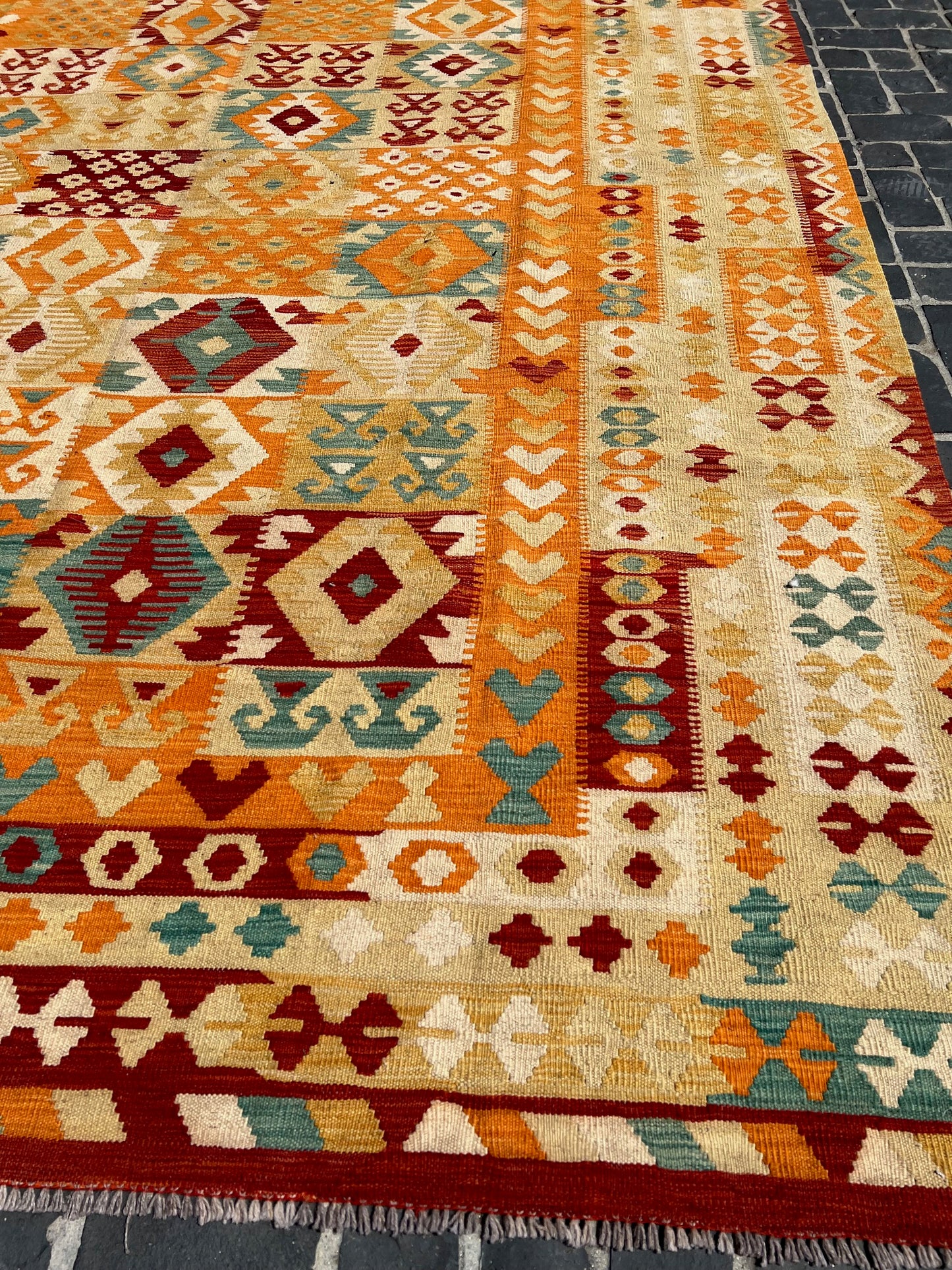 C17/18/167 Afgan Rug