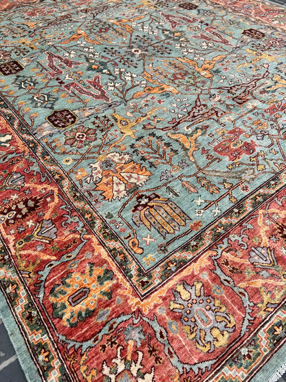 C51/476 Traditional Rug