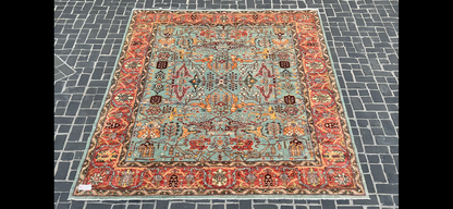 C51/476 Traditional Rug