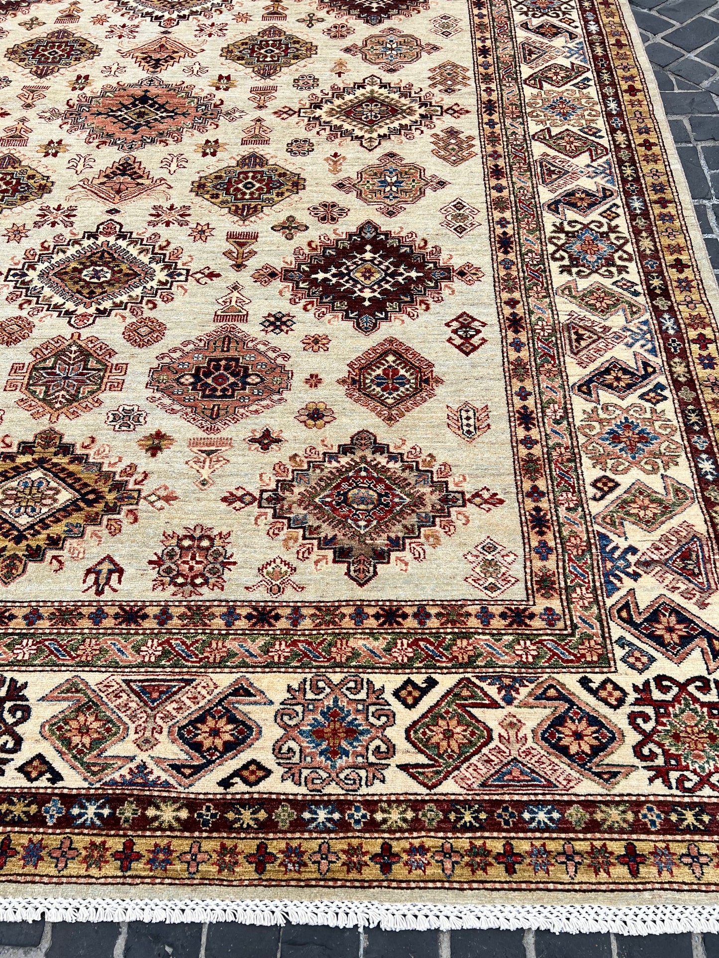 C16/62 Rug