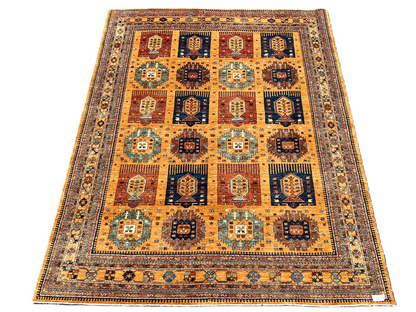 C49/471 Traditional Rug