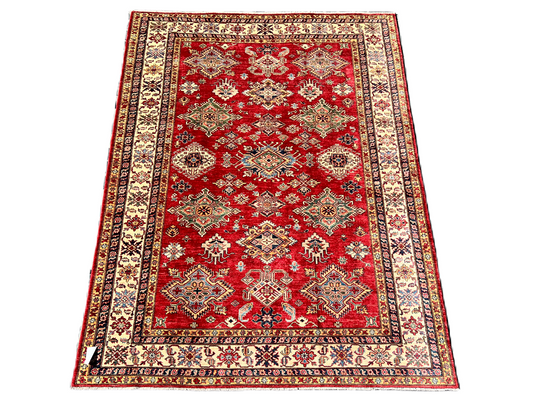 C40/307 Traditional Rug