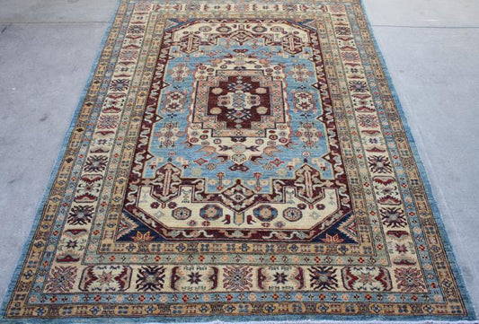 Hand Knotted Pakistani 4'9"x6'10"